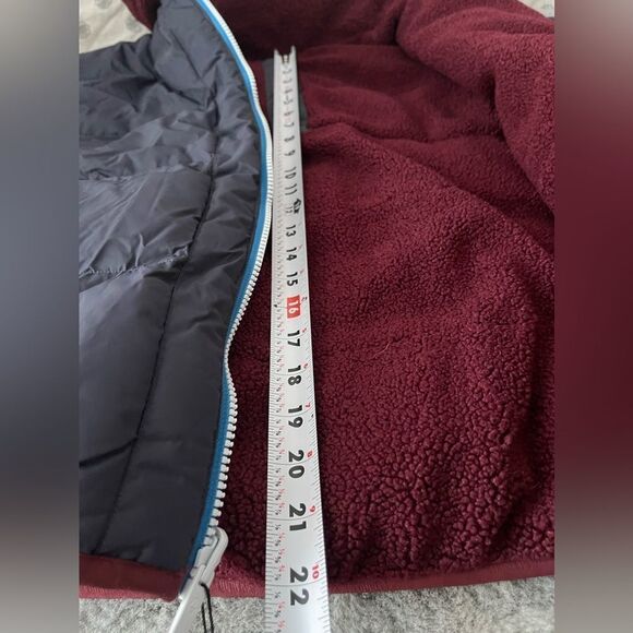 NWT Fourlaps reversible polar quilted Sherpa jacket Burgundy/Smoke size Small - Picture 11 of 16